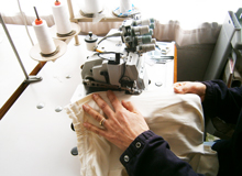 縫製作業中の画像